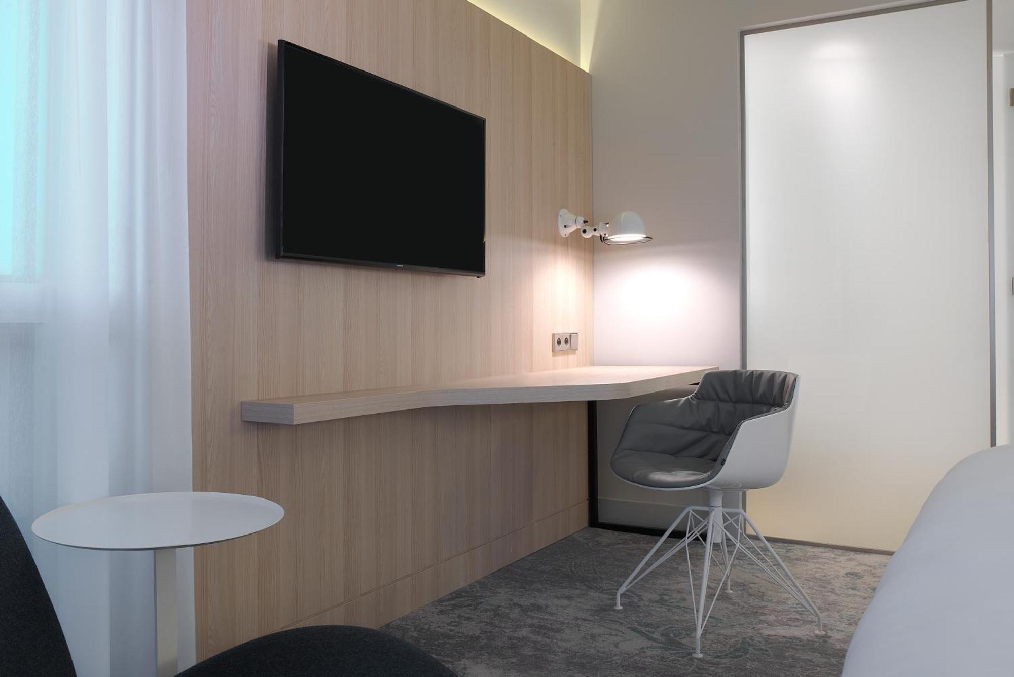 Executive King Room Airport Shuttle